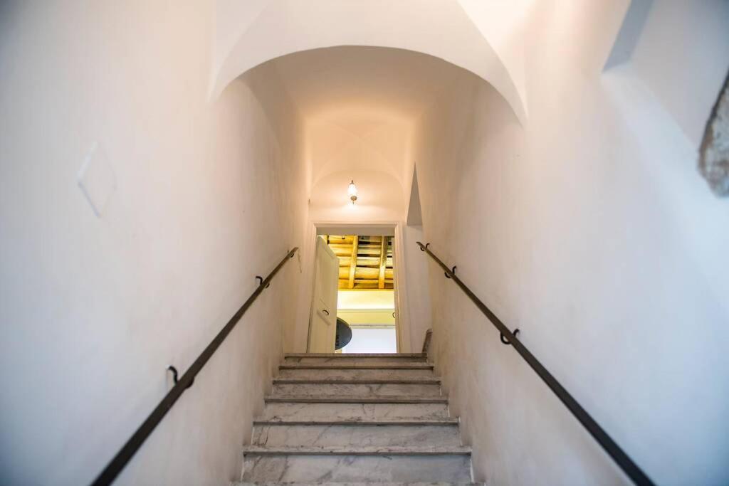 Colosseum/Panisperna Nina Apartament With Terrace Rzym Zewnętrze zdjęcie